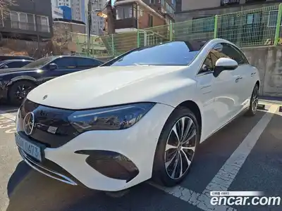 Mercedes-Benz EQE, 2023