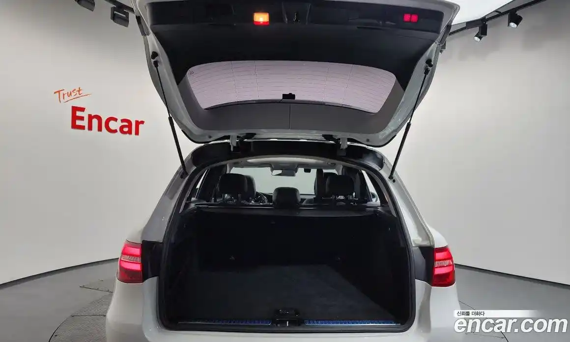 Mercedes-Benz GLC-Class 2018 2.1 Автомат в Москве № 623977, фото 20