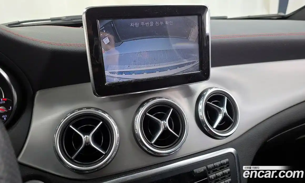 Mercedes-Benz GLA-Class 2015 2.0 Автомат в Москве № 623978, фото 15