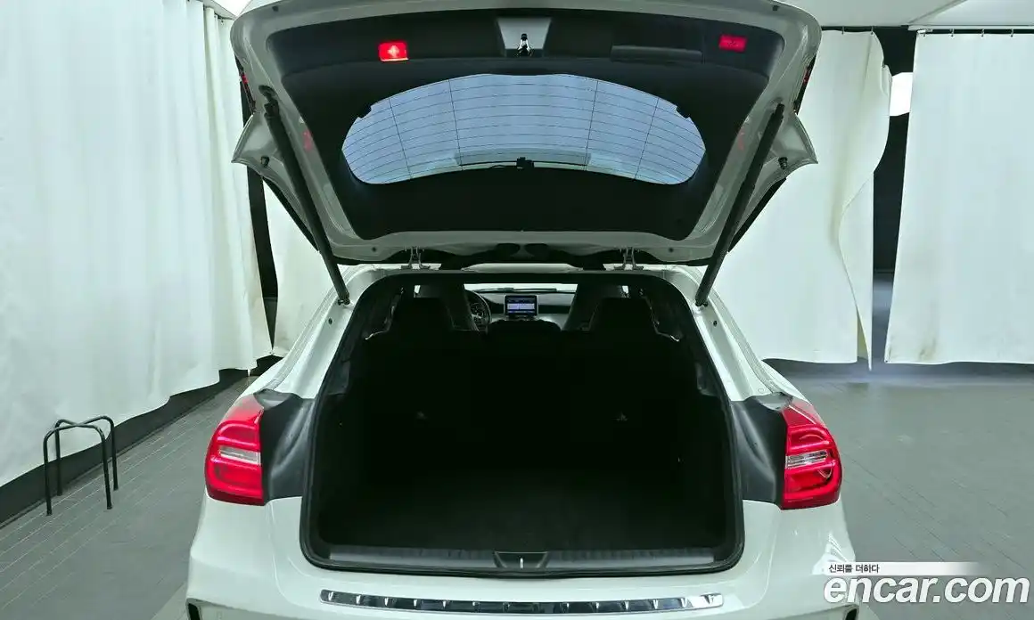 Mercedes-Benz GLA-Class 2015 2.0 Автомат в Москве № 623978, фото 20