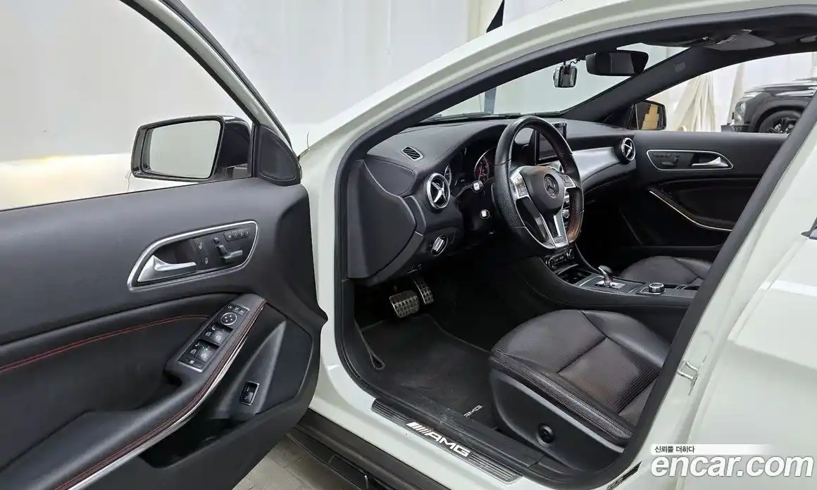 Mercedes-Benz GLA-Class 2015 2.0 Автомат в Москве № 623978, фото 10