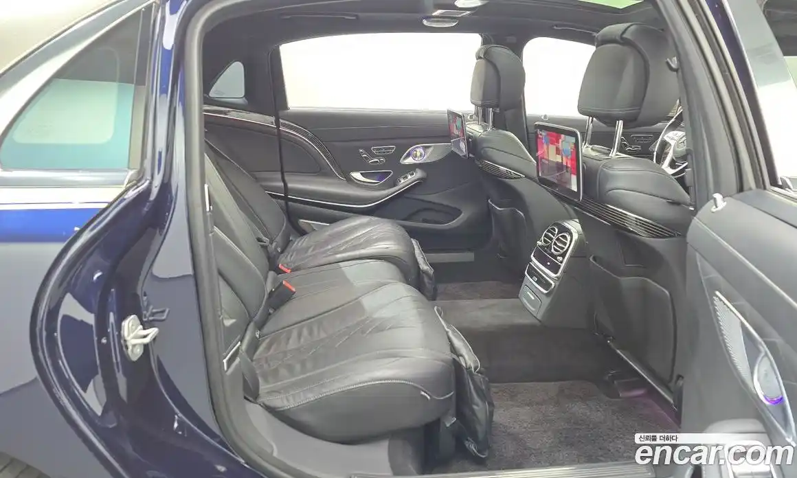 Mercedes-Benz S-Class 2018 4.0 Автомат в Москве № 624076, фото 12