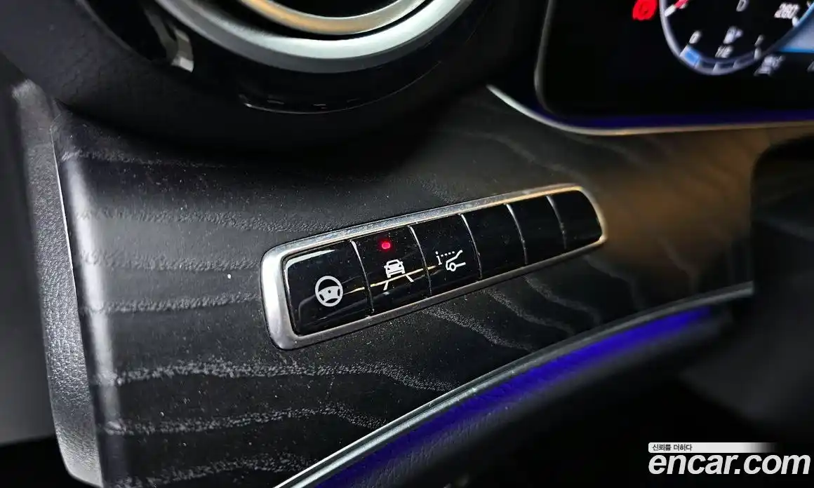 Mercedes-Benz E-Class 2020 2.0 Автомат в Москве № 624112, фото 18