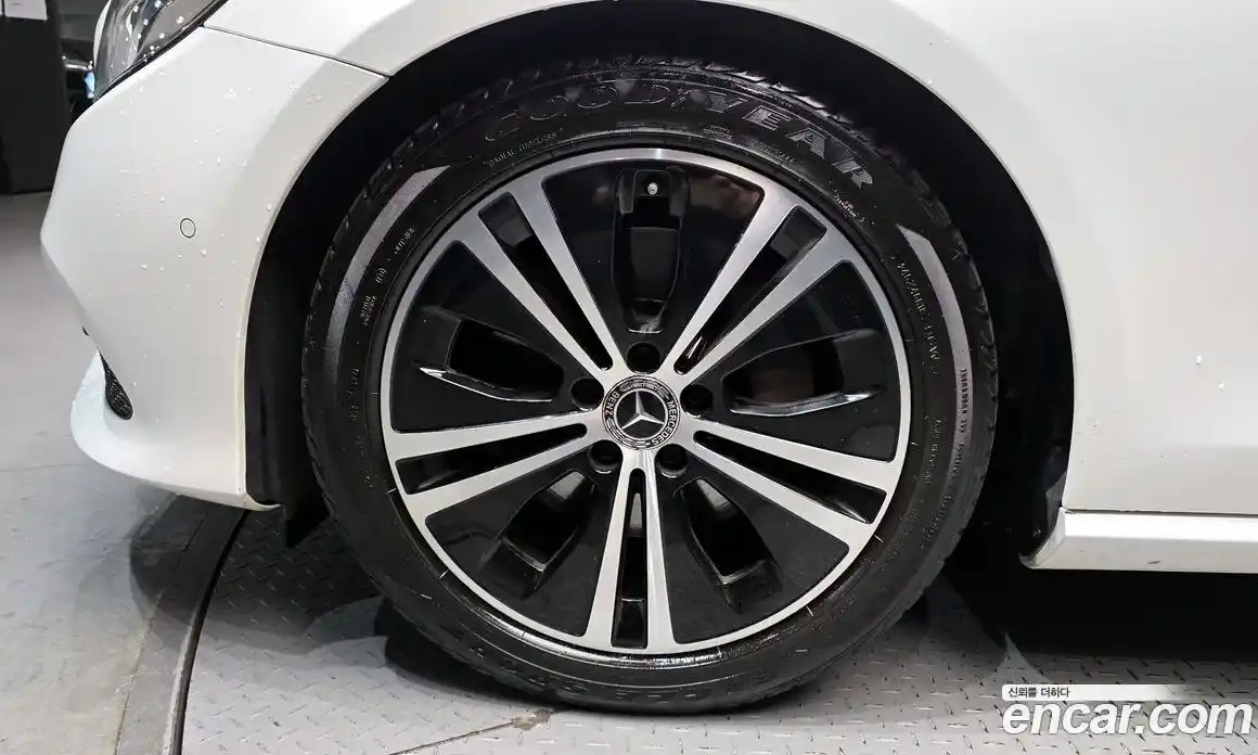 Mercedes-Benz E-Class 2020 2.0 Автомат в Москве № 624112, фото 5