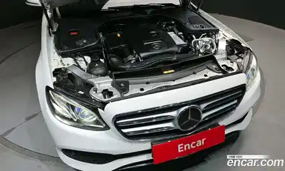 Mercedes-Benz E-Class 2020 2.0 Автомат в Москве № 624112, миниатюра 6