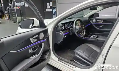 Mercedes-Benz E-Class 2020 2.0 Автомат в Москве № 624112, миниатюра 10