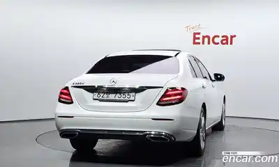 Mercedes-Benz E-Class 2017 1.9 Автомат в Москве № 624161, миниатюра 4