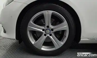 Mercedes-Benz E-Class 2017 1.9 Автомат в Москве № 624161, миниатюра 5