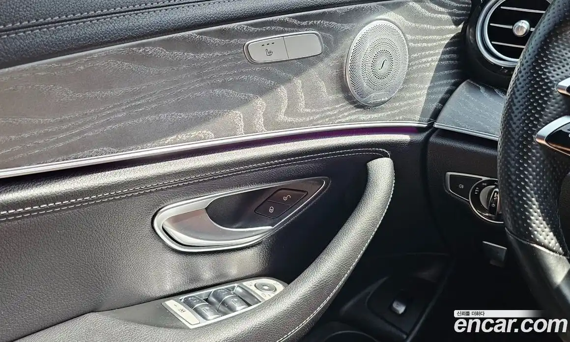 Mercedes-Benz E-Class 2021 2.0 Автомат в Москве № 624261, фото 16