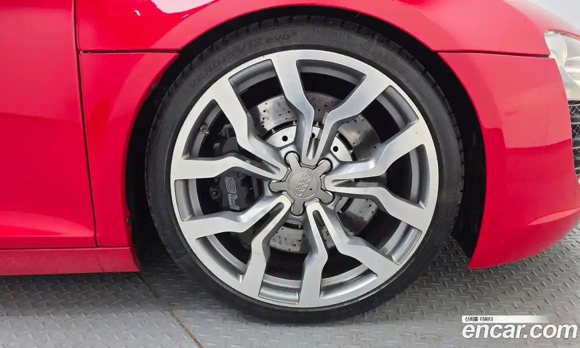 Audi R8 2009 4.2 Автомат в Москве № 625473, фото 5