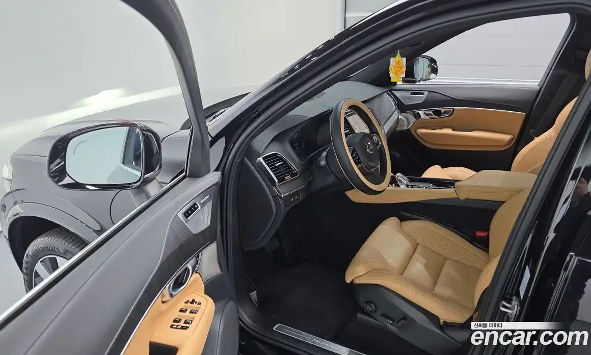 Volvo XC90 2024 2.0 Автомат в Москве № 626138, фото 11