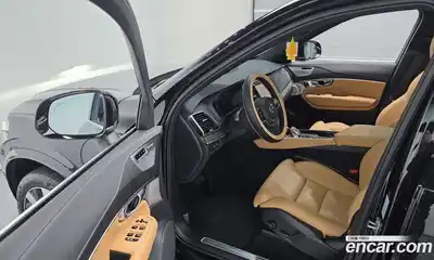 Volvo XC90 2024 2.0 Автомат в Москве № 626138, миниатюра 11