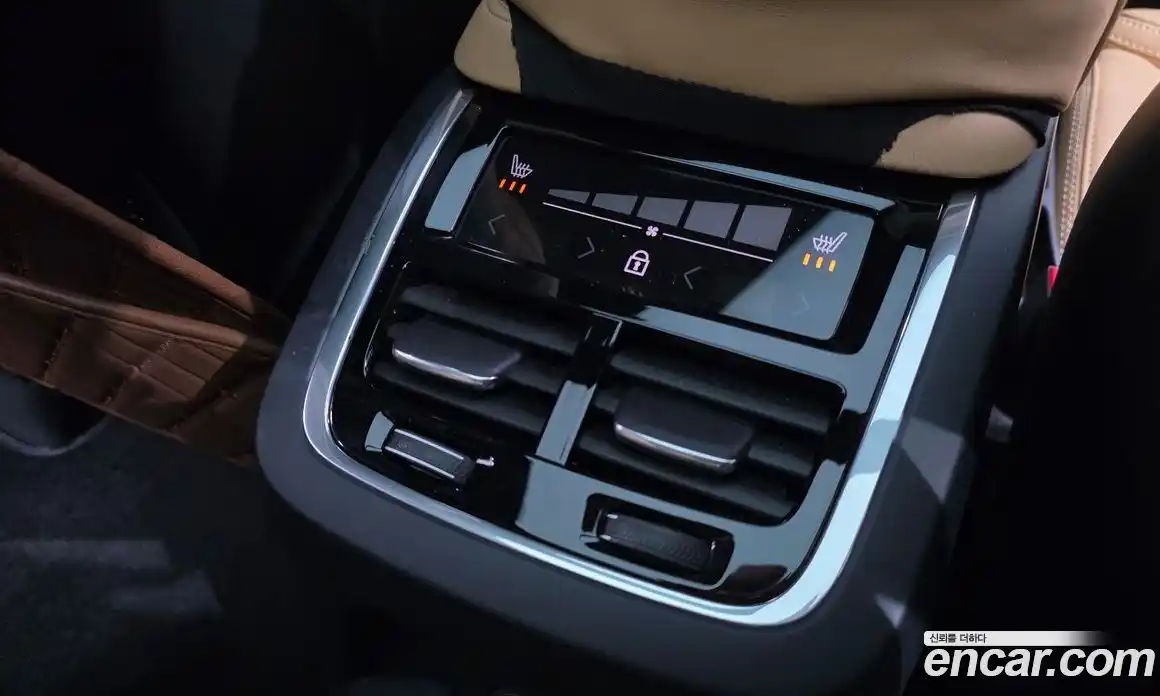 Volvo XC90 2024 2.0 Автомат в Москве № 626138, фото 19