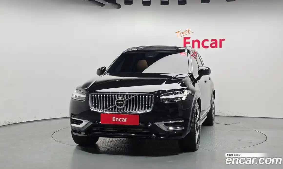 Volvo XC90 2024 2.0 Автомат в Москве № 626138, фото 3