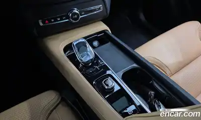 Volvo XC90 2024 2.0 Автомат в Москве № 626138, миниатюра 9