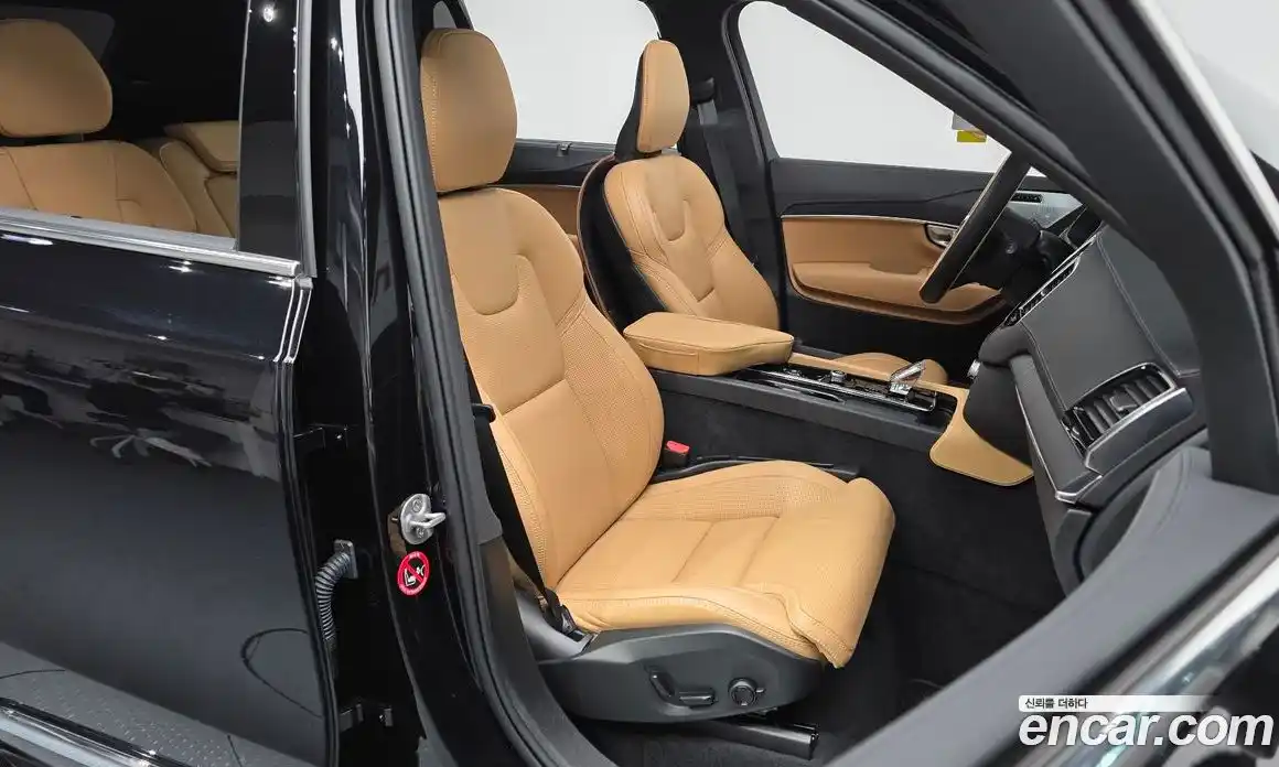 Volvo XC90 2024 2.0 Автомат в Москве № 626138, фото 10