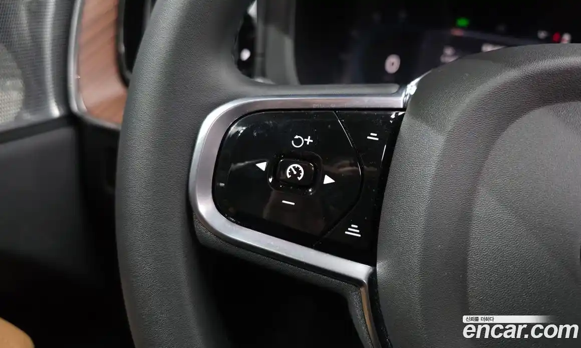 Volvo XC60 2024 2.0 Автомат в Москве № 626182, фото 20