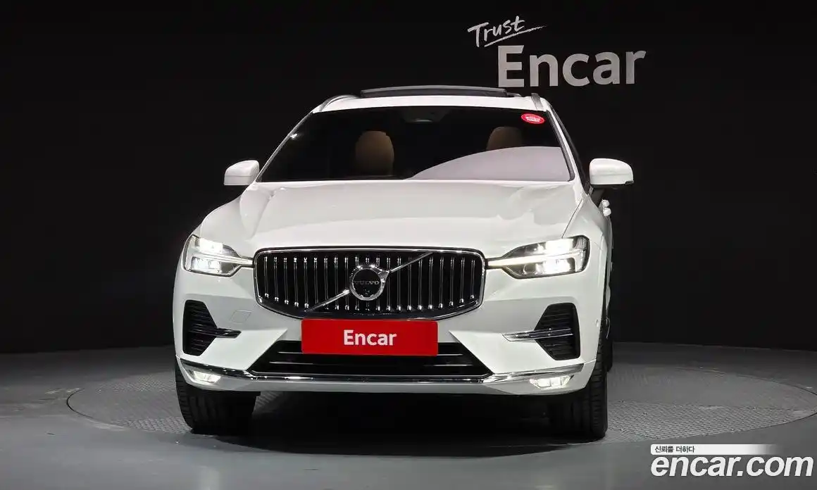 Volvo XC60 2024 2.0 Автомат в Москве № 626182, фото 3