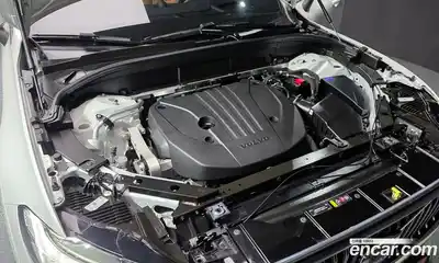 Volvo XC60 2024 2.0 Автомат в Москве № 626182, миниатюра 6