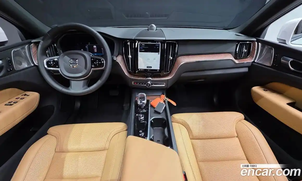Volvo XC60 2024 2.0 Автомат в Москве № 626182, фото 7