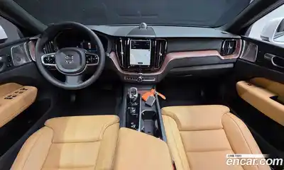 Volvo XC60 2024 2.0 Автомат в Москве № 626182, миниатюра 7