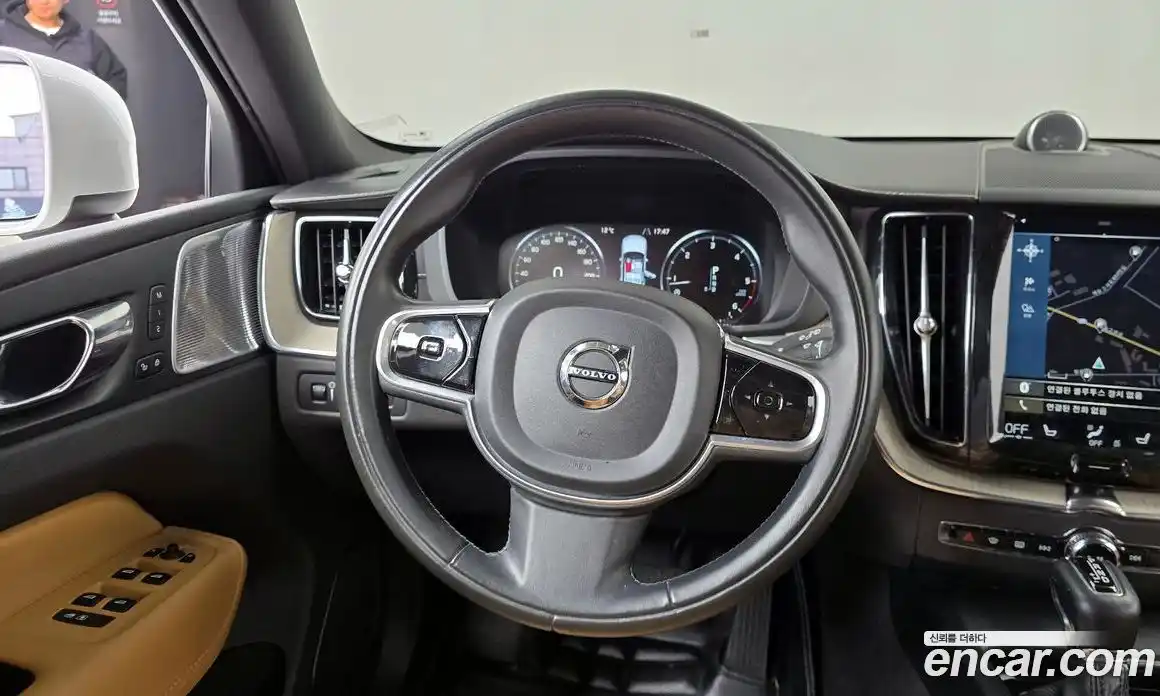 Volvo XC60 2018 2.0 Автомат в Москве № 626412, фото 13