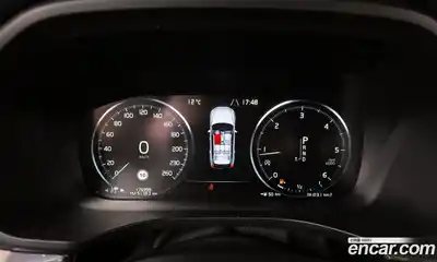 Volvo XC60 2018 2.0 Автомат в Москве № 626412, миниатюра 8