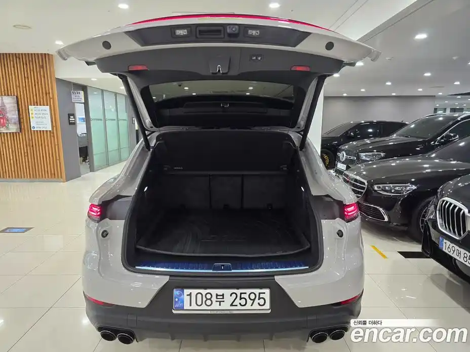 Porsche Cayenne 2024 3.0 Автомат в Москве № 626639, фото 20