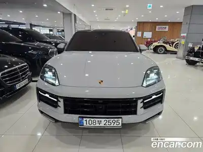 Porsche Cayenne 2024 3.0 Автомат в Москве № 626639, миниатюра 3