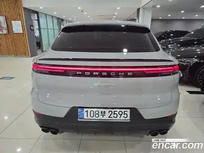 Porsche Cayenne 2024 3.0 Автомат в Москве № 626639, миниатюра 4