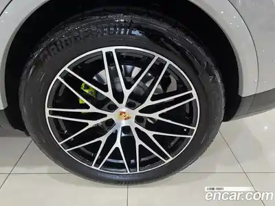 Porsche Cayenne 2024 3.0 Автомат в Москве № 626639, миниатюра 5