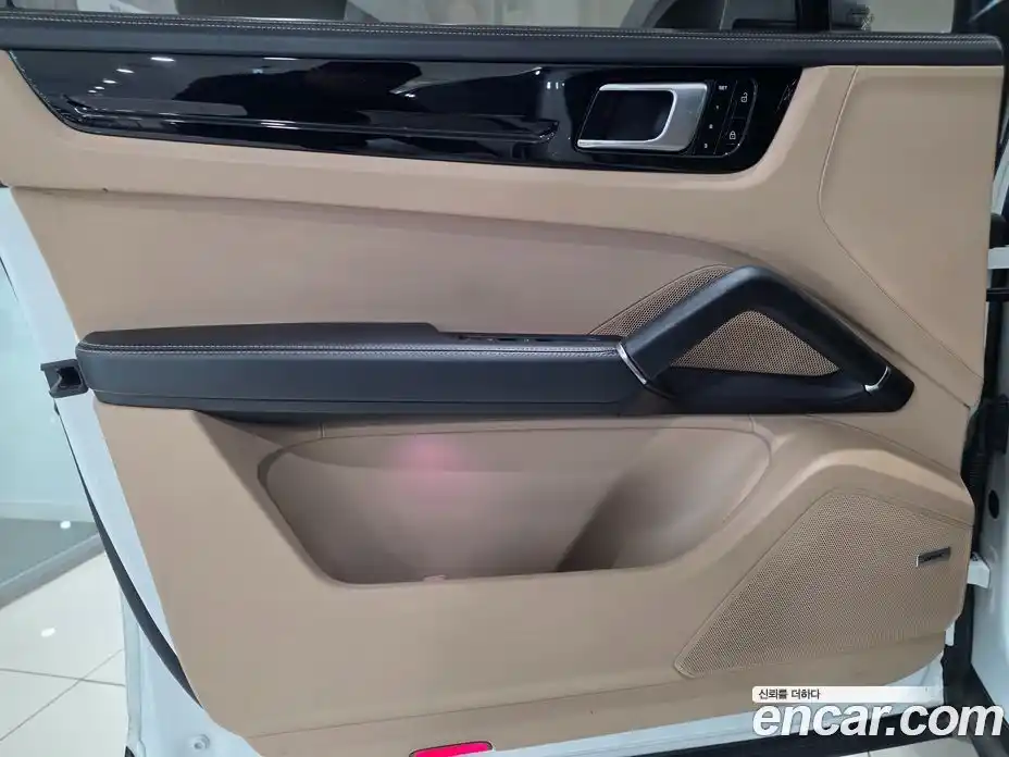 Porsche Cayenne 2020 3.0 Автомат в Москве № 626977, фото 15