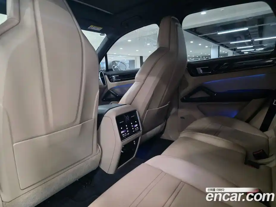 Porsche Cayenne 2020 3.0 Автомат в Москве № 626977, фото 17