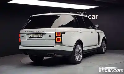 Land Rover Range-Rover 2018 4.4 Автомат в Москве № 627452, миниатюра 2