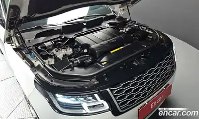 Land Rover Range-Rover 2018 4.4 Автомат в Москве № 627452, миниатюра 6