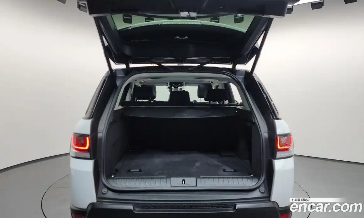 Land Rover Range-Rover Sport 2015 3.0 Автомат в Москве № 627585, фото 20