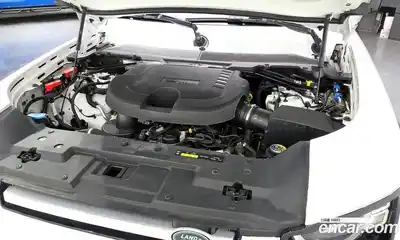 Land Rover Defender 2022 3.0 Автомат в Москве № 627611, миниатюра 6