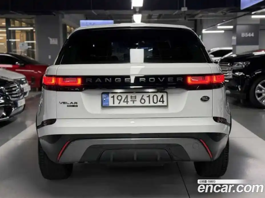 Land Rover Range-Rover Velar 2018 2.0 Автомат в Москве № 627622, фото 4