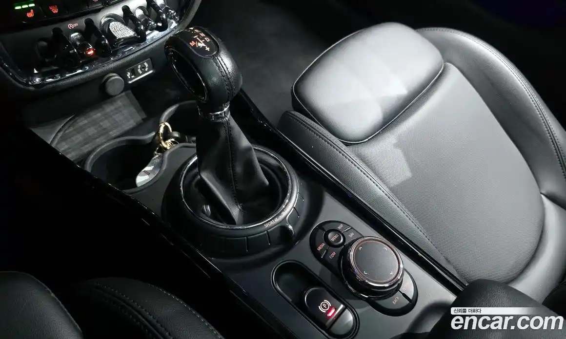 Mini Clubman 2017 2.0 Автомат в Москве № 627994, фото 9