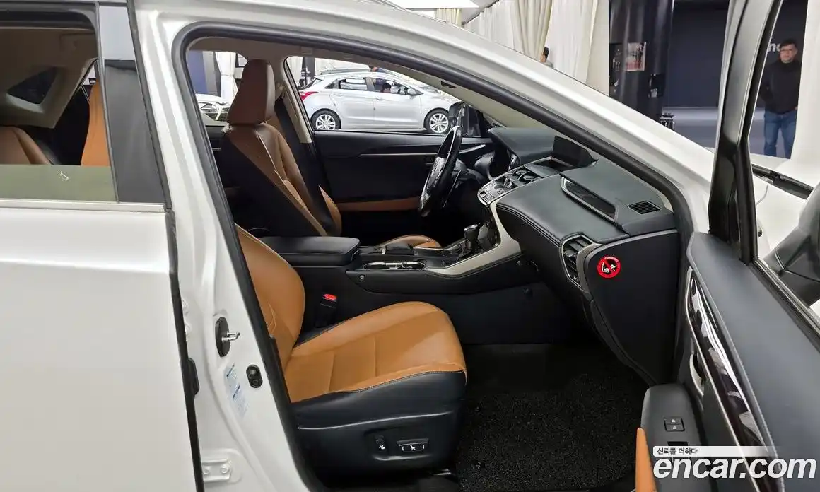 Lexus NX 2021 2.5 Автомат в Москве № 628571, фото 11