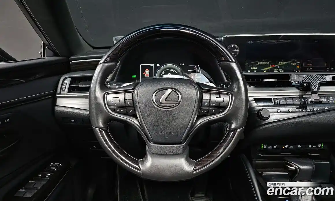 Lexus ES 2019 2.5 Автомат в Москве № 628598, фото 13