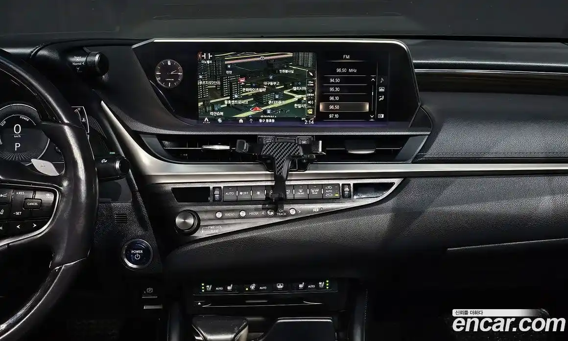 Lexus ES 2019 2.5 Автомат в Москве № 628598, фото 14