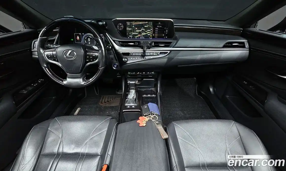 Lexus ES 2019 2.5 Автомат в Москве № 628598, фото 7