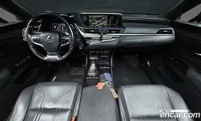 Lexus ES 2019 2.5 Автомат в Москве № 628598, миниатюра 7