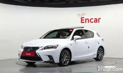 Lexus CT200h, 2016