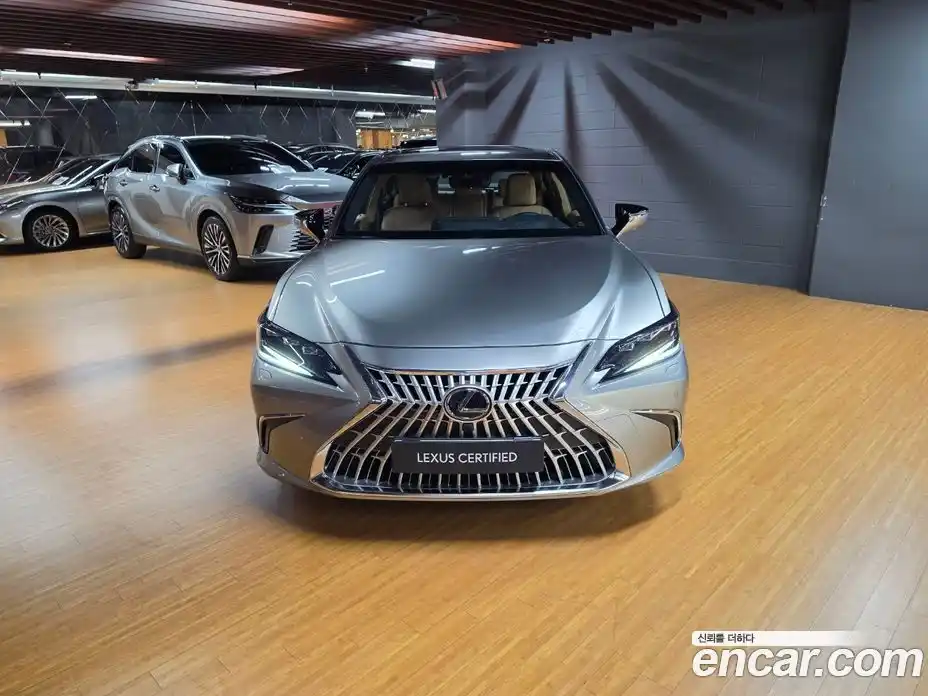 Lexus ES 2026 2.5 Вариатор в Москве № 628721, фото 3