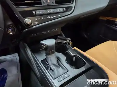 Lexus ES 2026 2.5 Вариатор в Москве № 628721, миниатюра 9