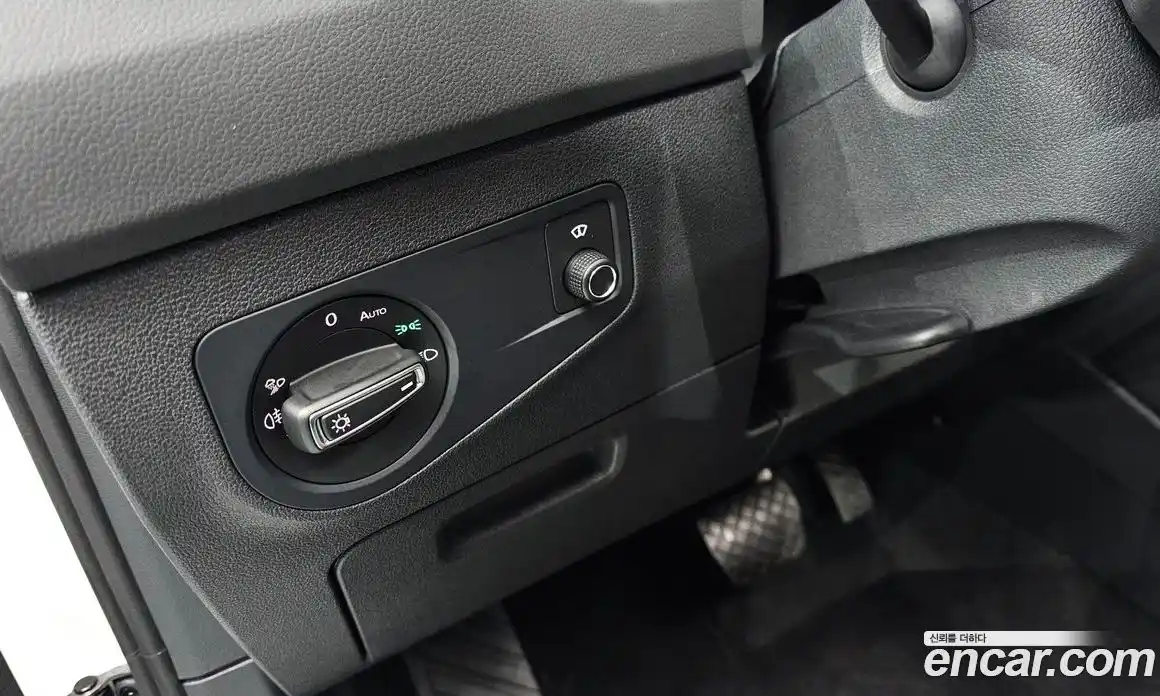 Volkswagen Tiguan 2022 2.0 Автомат в Москве № 628965, фото 12