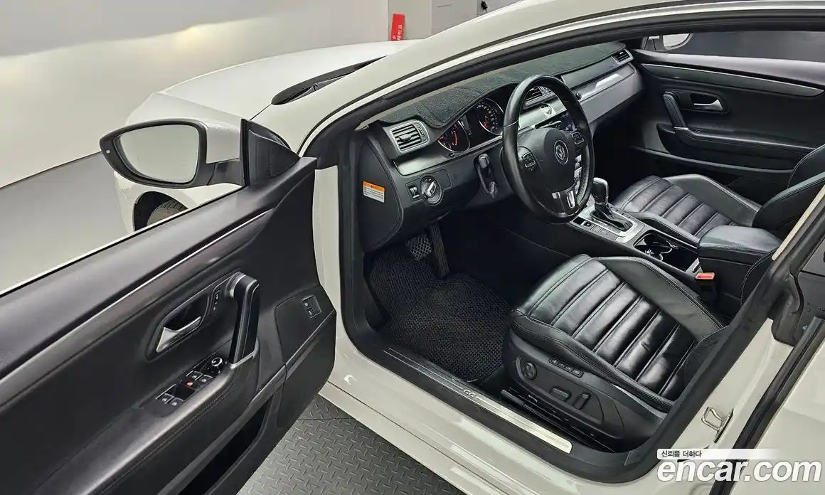 Volkswagen CC 2014 2.0 Автомат в Москве № 629128, фото 11