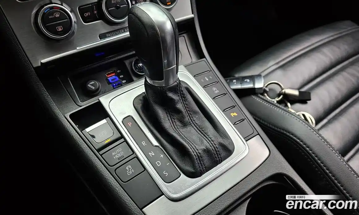 Volkswagen CC 2014 2.0 Автомат в Москве № 629128, фото 9